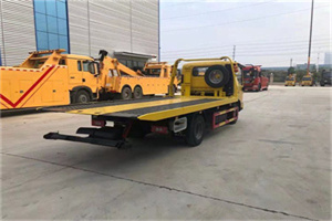 香格里拉非事故拖车